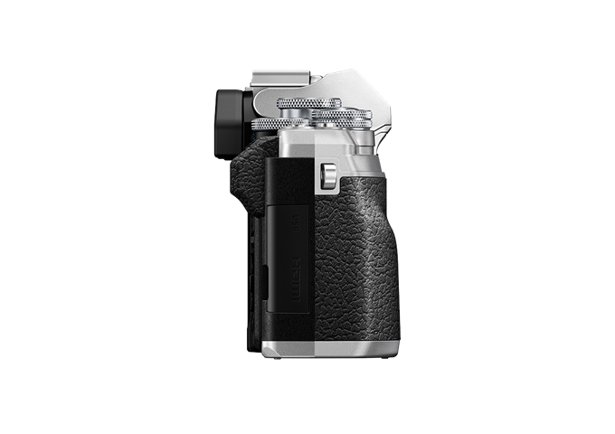 OM System E-M10 Mark IV Kit 14-150mm silber