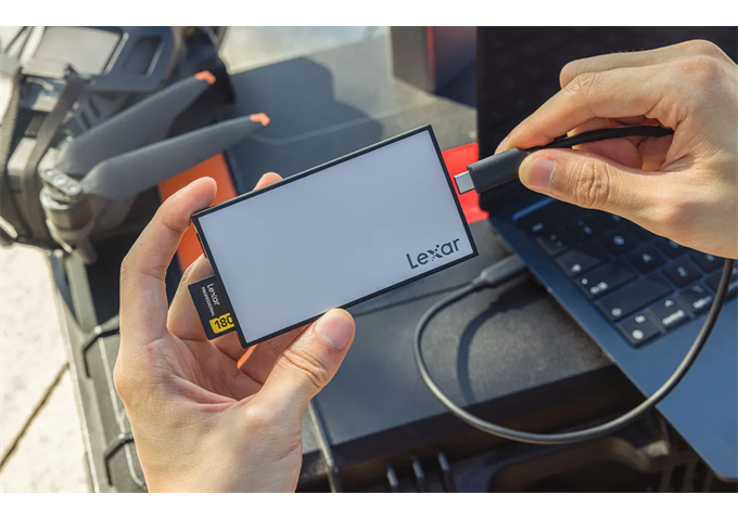 Lexar PRO Workflow SD/microSD Reader