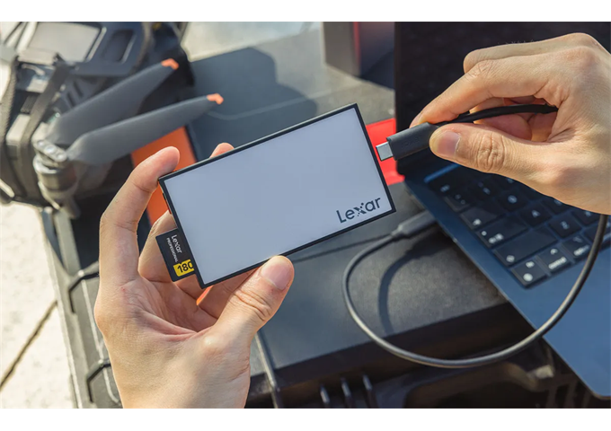 Lexar PRO Workflow SD/microSD Reader