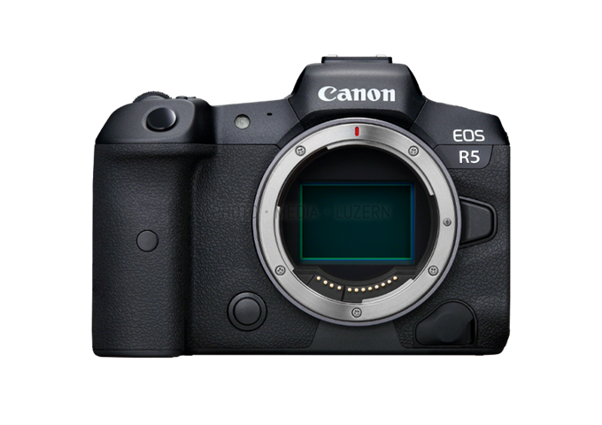 Canon EOS R5 + RF 24-105mm F4 L Kit
