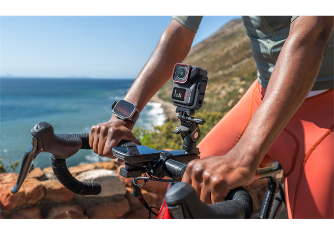 Insta360 Ace Pro 2 Xplorer Bundle (Dual Battery)