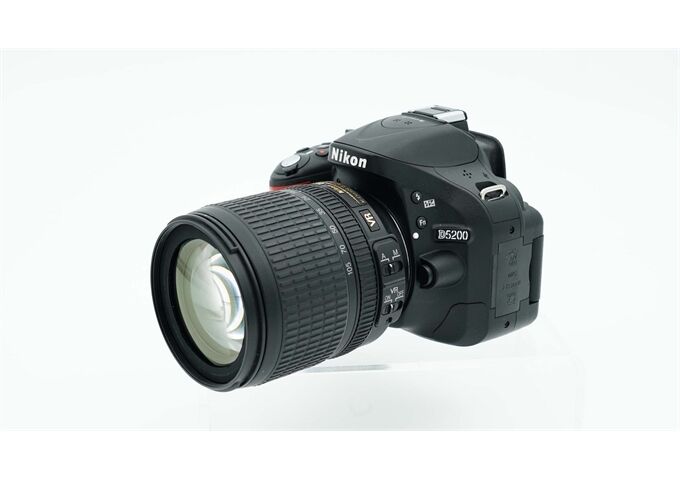 Occasion Nikon D5200 + 18-105mm F3.5-5.6 G ED DX (Nr. 4983)