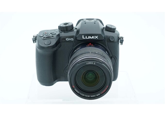 Occasion Panasonic DC-GH5 mit 12-35mm F2.8 (Nr. 4912)