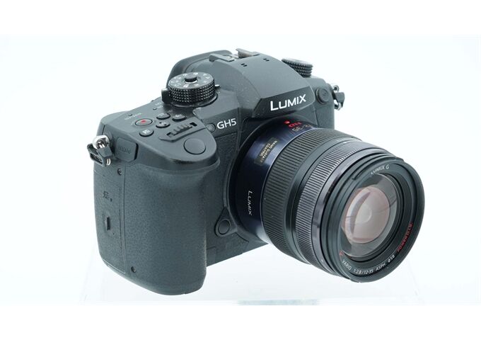 Occasion Panasonic DC-GH5 mit 12-35mm F2.8 (Nr. 4912)