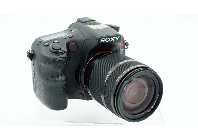Occasion Sony SLT-A77V mit SAL18200 F3.5-6.3 (Nr. 5096)