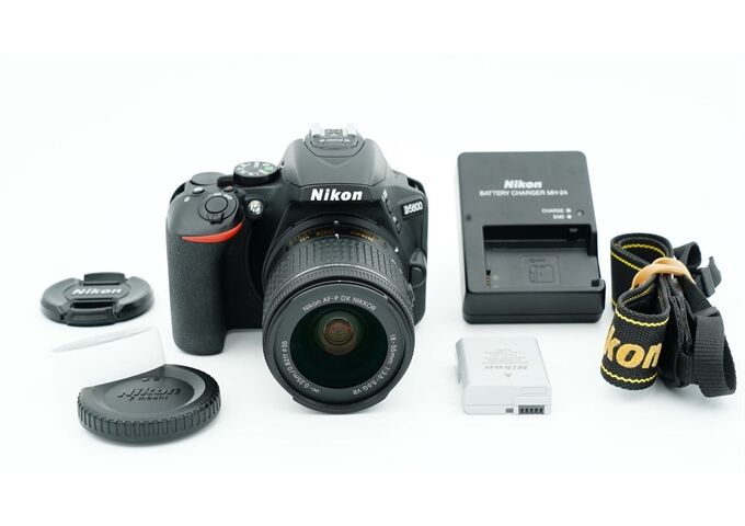 Occasion Nikon D5600 + 18-55mm F3.5-5.6 G DX VR (Nr. 5180)