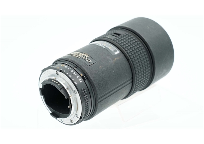 Occasion Nikkor AF 180mm F2.8 ED (Nr. 4802)