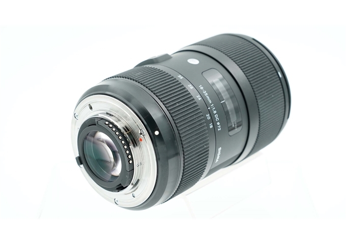 Occasion Sigma 18-35mm F1.8 DC für Nikon DX (Nr. 5217)