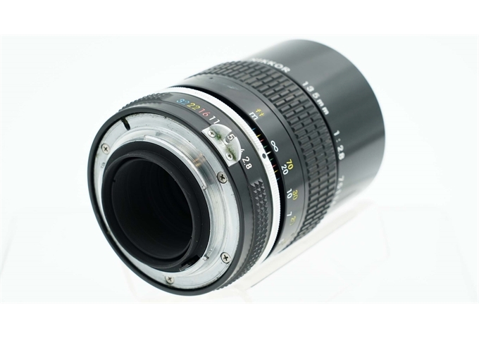 Occasion Nikon Nikkor AI 135mm F2.8 (Nr. 5212)