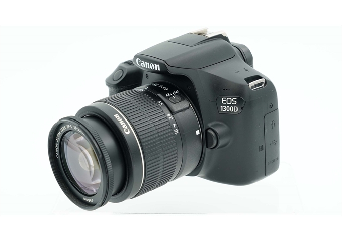 Occasion Canon EOS 1300D + 18-55mm F3.5-5.6 III (Nr. 5230)
