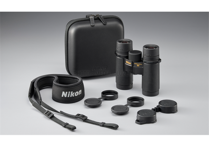 Nikon Monarch HG 8x42