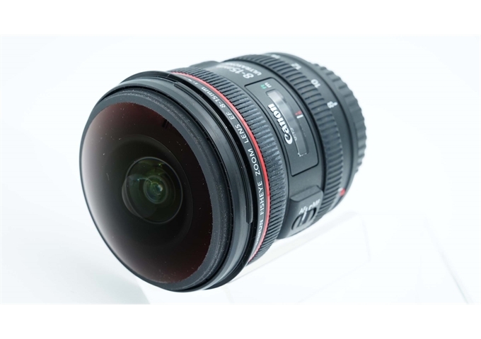 Occasion Canon EF 8-15mm F4.0 L USM Fisheye (Nr. 5313)