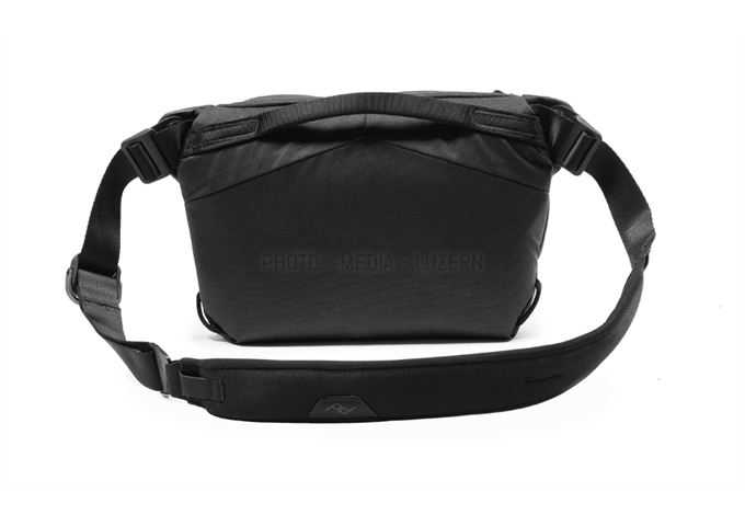 Peak design Everyday Sling 3L v2