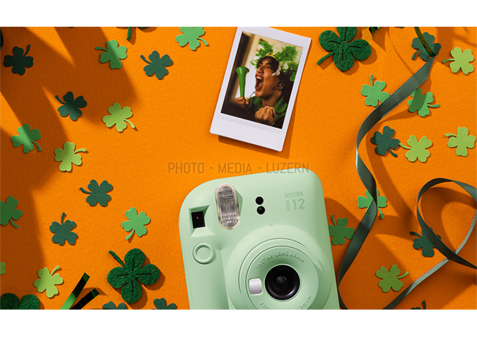 FUJIFILM Instax Mini 12