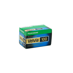 Fujifilm VELVIA 100 135mm