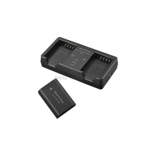 OM System SBCX-1 Doppelladegerät inkl. BLX1 Akku