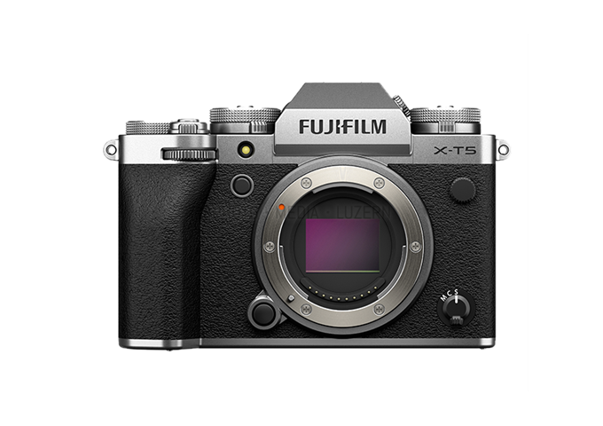 Fujifilm X-T5 + XF 16-80mm F4